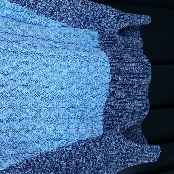 Cable Knit Pullover Sweater - Picture 7 of 16